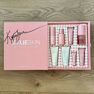 Kylie Skin 8 Pc Mini Set Signed PR Box